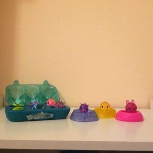 Hatchimals CollEGGtables Set With Nests